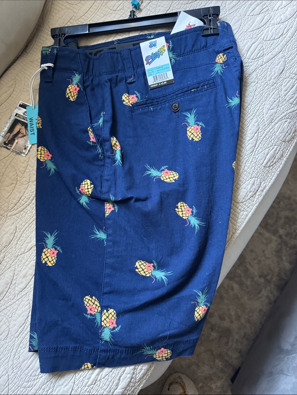 Navy Pineapple Print men’s Casual Shorts